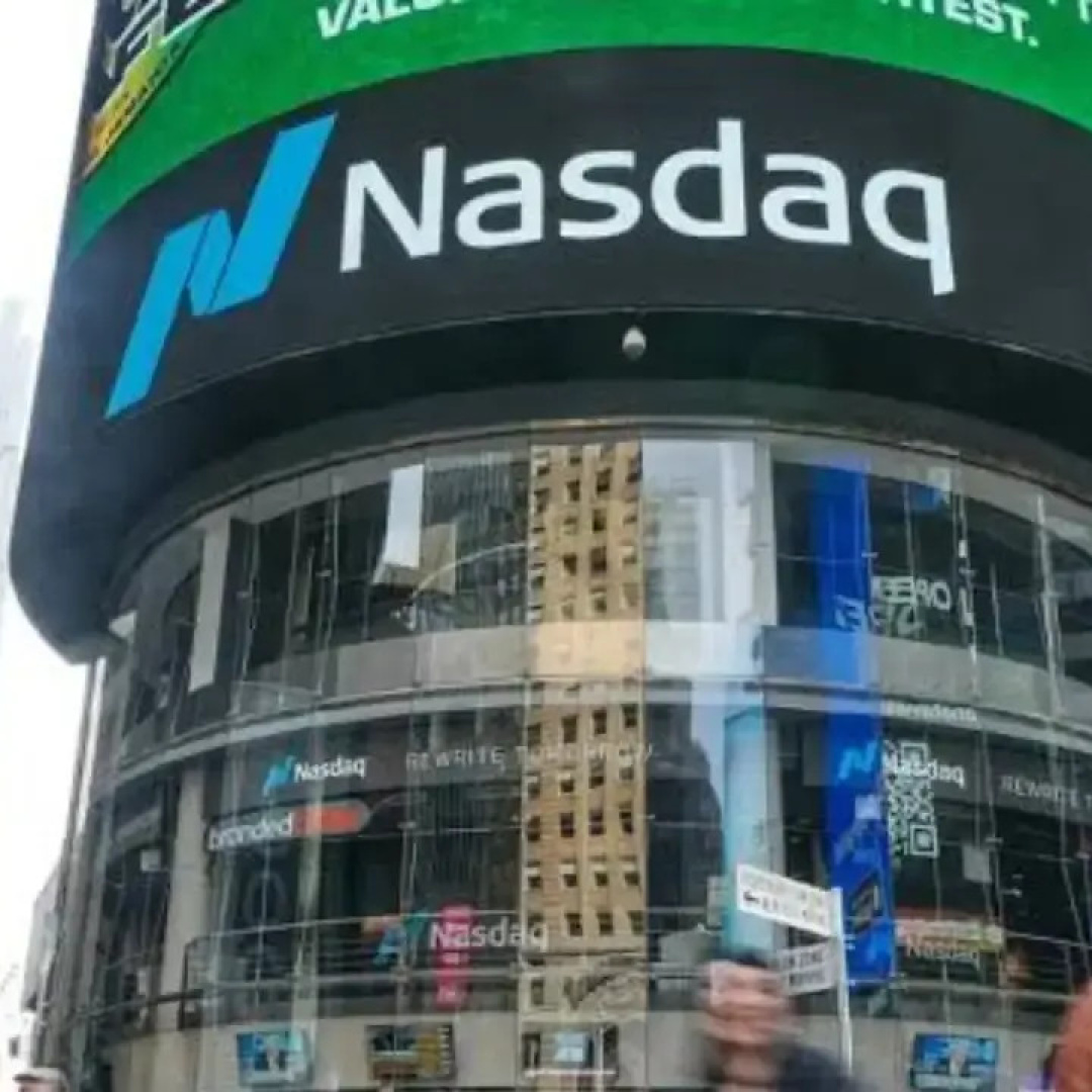 US Stocks Plunge as Nasdaq Experiences Largest Drop Since June